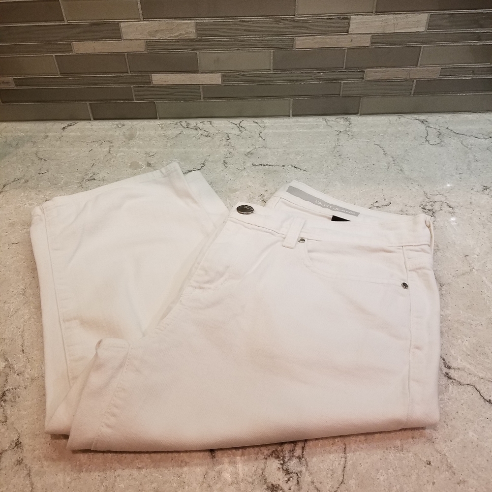 DKNY JEAN CAPRI